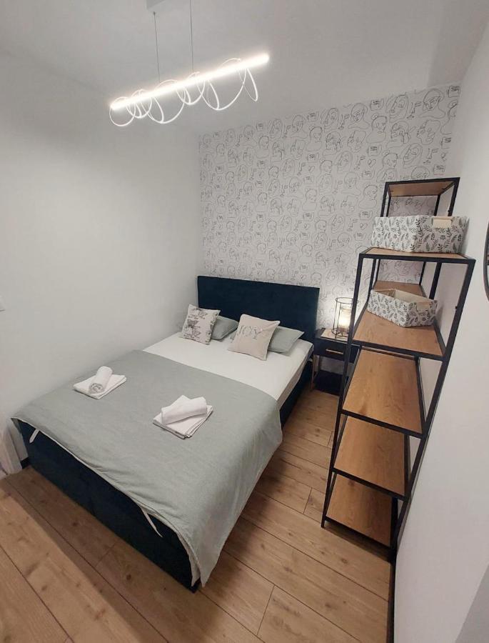 אומיס Apartment Punta מראה חיצוני תמונה