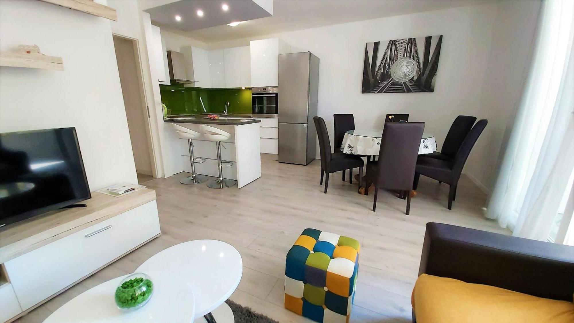 אומיס Apartment Punta מראה חיצוני תמונה